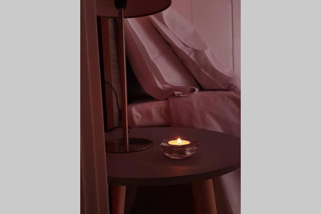 Greek Hospitality In A Modern Apartment Atene Esterno foto